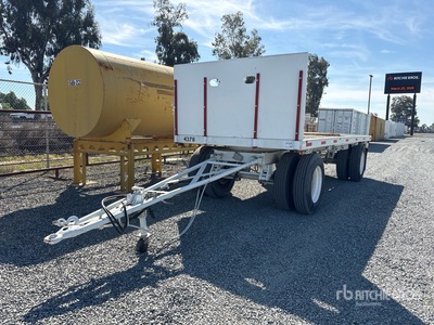 1981 20 ft T/A Turntable Spread Axle Remorque à plateau