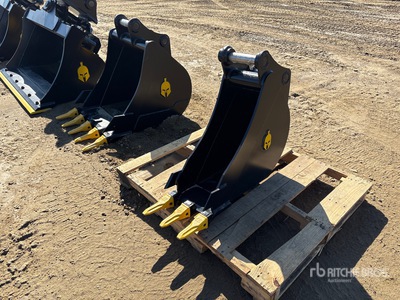 Dynamic Entities 12 in Digging Excavator Bucket - Fits Cat 303/303.5/304, Case, New Holland, Kobelco SK35, Deere/Hitachi 35D/G (Unused)