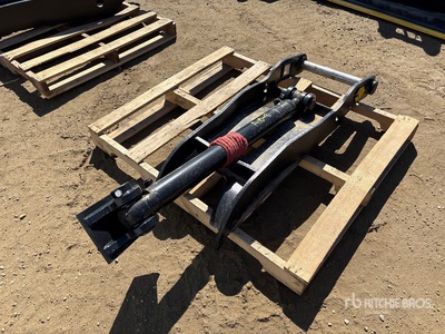 Dynamic Entities Excavator Thumb - Fits Cat 303/303.5/304, Case, New Holland, Kobelco SK35, Deere/Hitachi /G (Unused)