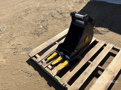 Dynamic Entities 12 in Digging Excavator Bucket - Fits Cat 305/305.5, Komatsu PC45/50/55, Hyundai R55, Hitachi/Deere 50D/G, Case, New Holland, Kobelco SK50, Bobcat E50/341/337 (Unused)