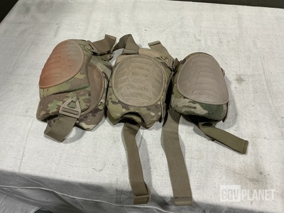 (195) Knee Pad Systems
