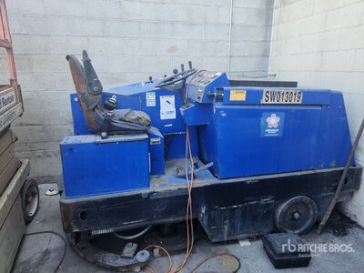 2001 American-Lincoln 505-230 Floor Scrubber