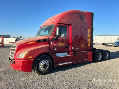 2019 Freightliner Cascadia 126 6x4 T/A Slaapcabine Trekker