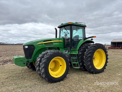 2005 John Deere 7920 جرار ذو دفع رباعي
