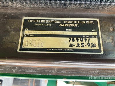 1990 International 2554 60 ft Air Boom 4x2 Floater Self-Propelled Fertilizer Spreader