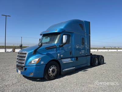 2020 Freightliner Cascadia 126 6x4 T/A Slaapcabine Trekker