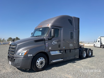 2020 Freightliner Cascadia 126 6x4 T/A Slaapcabine Trekker