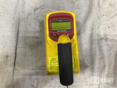 Fluke 451P-RYR Pressurized Ion Chamber Survey Meter