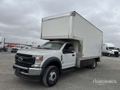 2022 Ford F-600 4x2 Camion fourgon