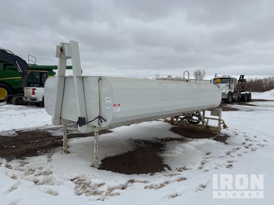 Skid-Mounted Electric sits on hook lift deck Water Tank