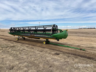 John Deere 635D 35 ft Draper Combine Header