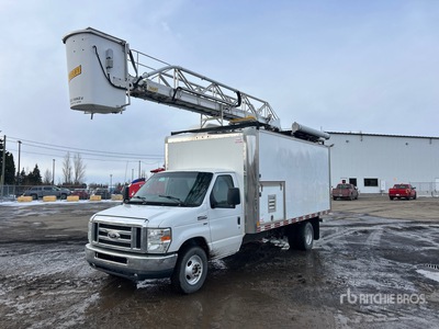 2016 Telelift TTS44-6G 42 ft on 2015 Ford E-450 4x2 Nacelle élévatrice montée sur fourgon