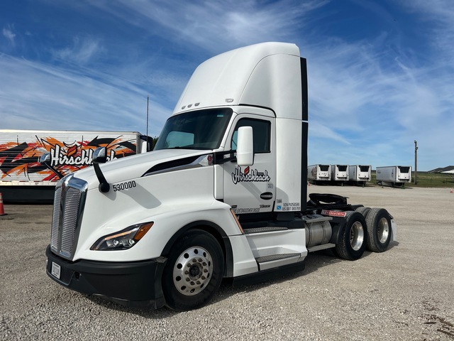 2023 Kenworth T680 6x4 T/A Day Cab Truck Tractor