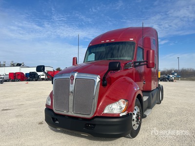 2019 Kenworth T680 6x4 تراكتور شاحنة كابينة النوم (ثنائية المحور)