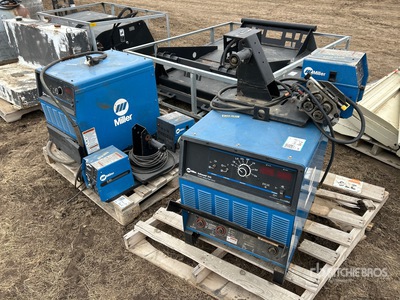 Quantity of (2) Miller Deltaweld 302 300 A Stick Schweißgerät (Inoperable)