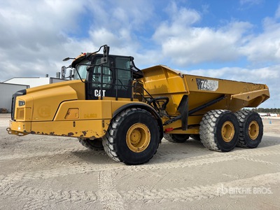 2018 Cat 745 Camion à benne articulé