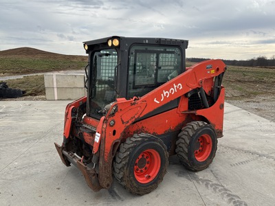 2023 Kubota SSV65HRC Schranklader