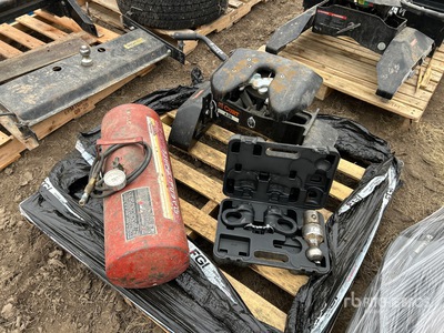 curt A25 Fifth Wheel