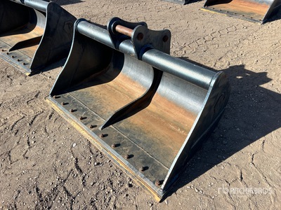 60 in Cleanup Excavator Bucket