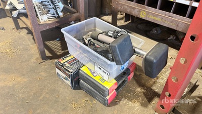 Quantity of (7) Carpet Tools