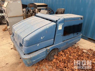 2005 Tennant 6650 Ride-On Floor Sweeper