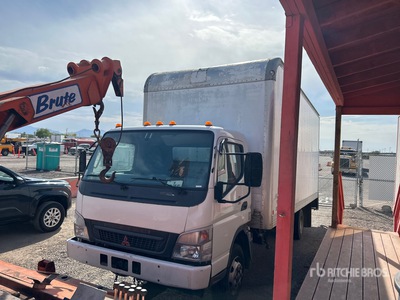 2006 Mitsubishi FE180 4x2 Camion fourgon