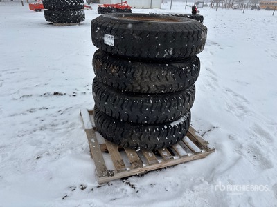 Quantity of (4) 900-20 Banden