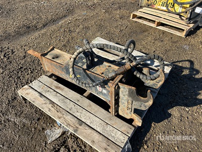 Vaned V57F 13 in Q/C Hydraulic Breaker