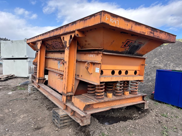 1991 Eagle OF120-C 4 ft 8 in x 16 ft Vibratory Aggregate Feeder