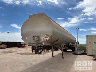 1981 Fruehauf TA0-F2-ESF9200 9200 gal T/A مقطورة صهاريج