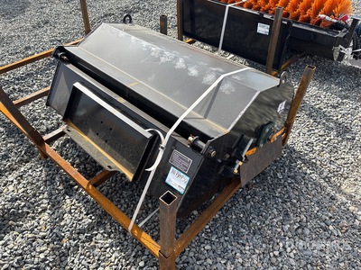 2026 GIYI GY-BS43 43 in Mini Skid Steer Sweeper (Unused)