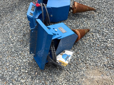 2026 GIYI GY-WS43 12 in Mini Skid Steer Log Splitter (Unused)