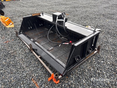 2026 GIYI GY-VB79 79 in Skid Steer Vibration Bucket Accessorio per mini pala (Unused)