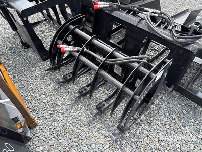 2026 GIYI GY-X PG44 44 in Mini Skid Steer Grapple (Unused)