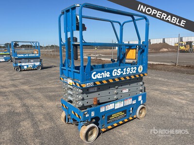 2005 Genie GS1932 Electric Scissor Lift (Inoperable)