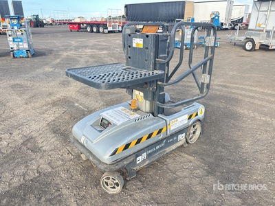 2004 JLG SSV10 Pionowy podnośnik masztowy (Inoperable)