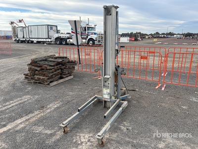 2015 Genie SLC-18 Manual Panel Lift (Inoperable)