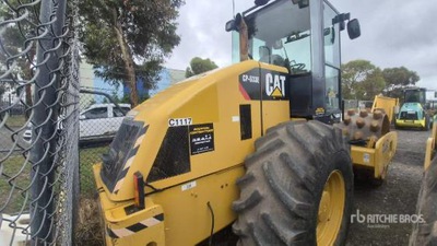 2008 Cat CP-533E Padfoot Drum Compactor
