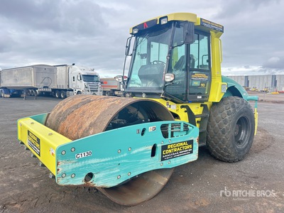 2021 Ammann ASC110 Compacteur à tambour lisse