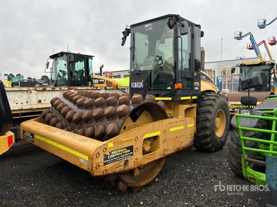 2006 Cat CP-563E Padfoot Drum Compactor