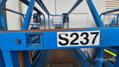 2003 Genie GS1932 シザーリフト