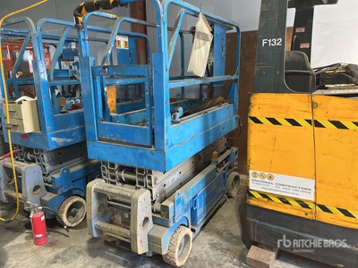 2002 Genie GS1932 シザーリフト