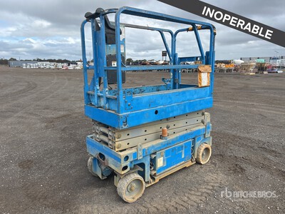 2001 Genie GS1932 Electric Scissor Lift (Inoperable)