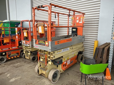 2009 JLG 2030ES Electric シザーリフト (Inoperable)