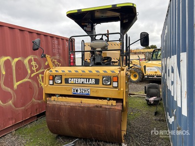 2011 Cat CB434D Rullo vibrante tandem