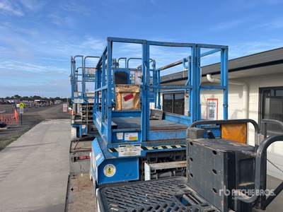 2002 Genie GS2668DC Electric Scissor Lift