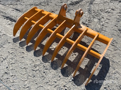 GIYI 965 mm Excavator Rake - Fits Cat 303 (Unused)