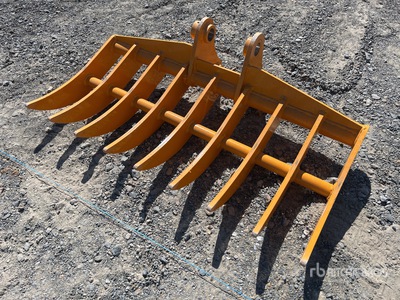 GIYI 965 mm Excavator Rake - Fits Cat 303 (Unused)