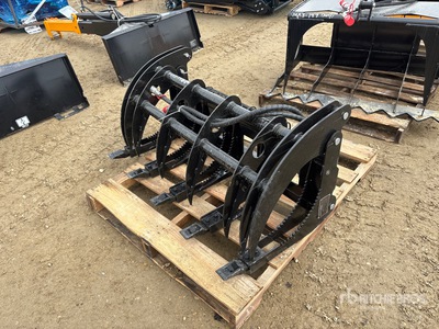 2026 GIYI GY-MCLG60 43 in Skid Steer Grapple (Unused)