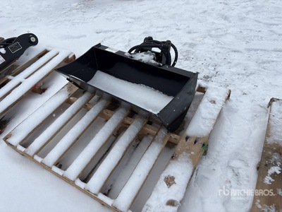 2026 GIYI GY-D3T 32 in Tilting Łyżka do koparki (Unused)